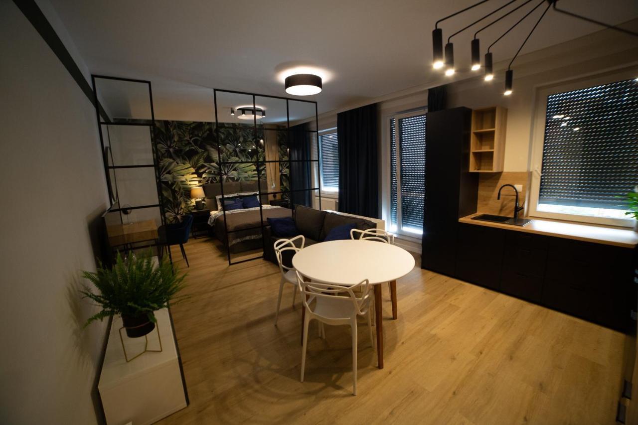 Studio La Palma Garbary 32 Apartment Poznan Exterior photo